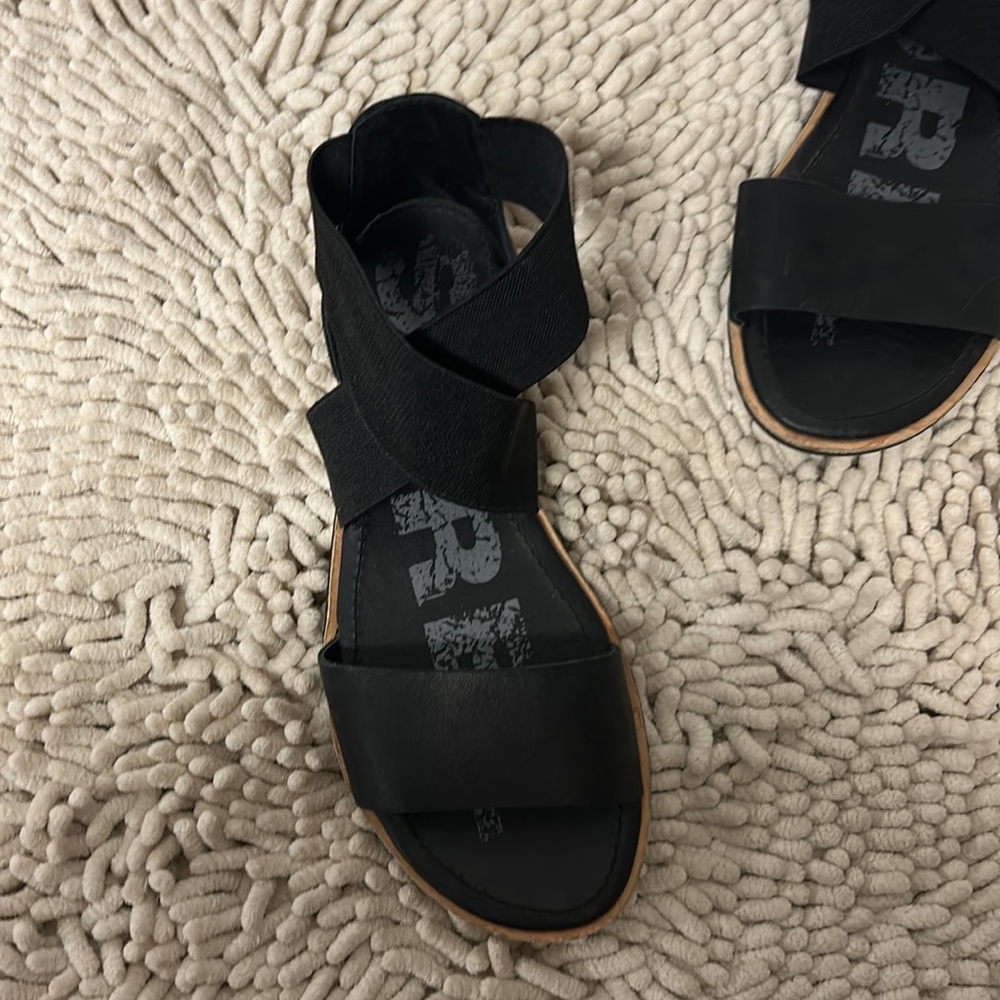 Sorel Ella Elastic Ankle Strap Sandals - Picture 3 of 7